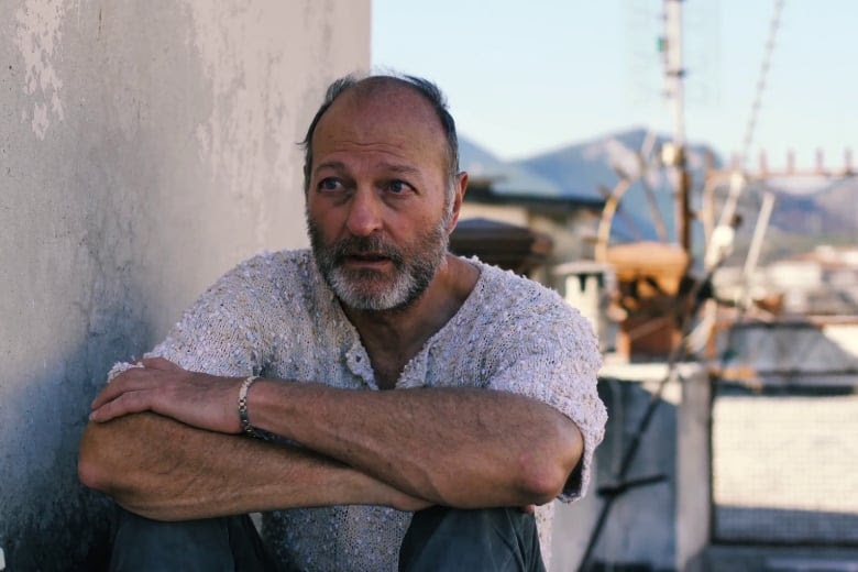 Tra cinema, progressive e impegno civile: la rotta di Roberto Vallerignani